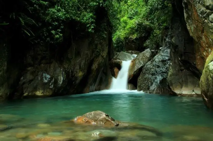 Leuwi Hejo Waterfall, Beautiful Waterfall with Stunning Natural Panorama in Bogor